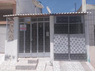 Casa para Venda, em Pesqueira, bairro Centro, 3 dormitórios, 2 banheiros, 1 vaga
